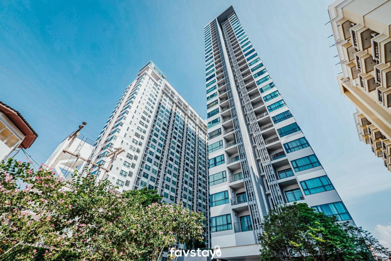 Favstay - The Base Central Pattaya Esterno foto
