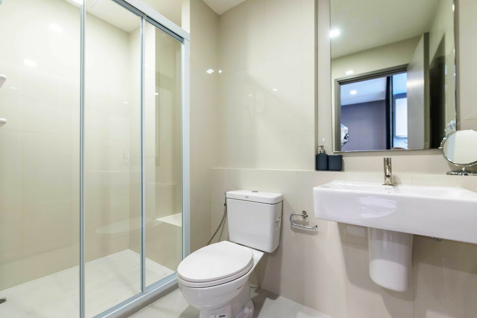 Favstay - The Base Central Pattaya Esterno foto