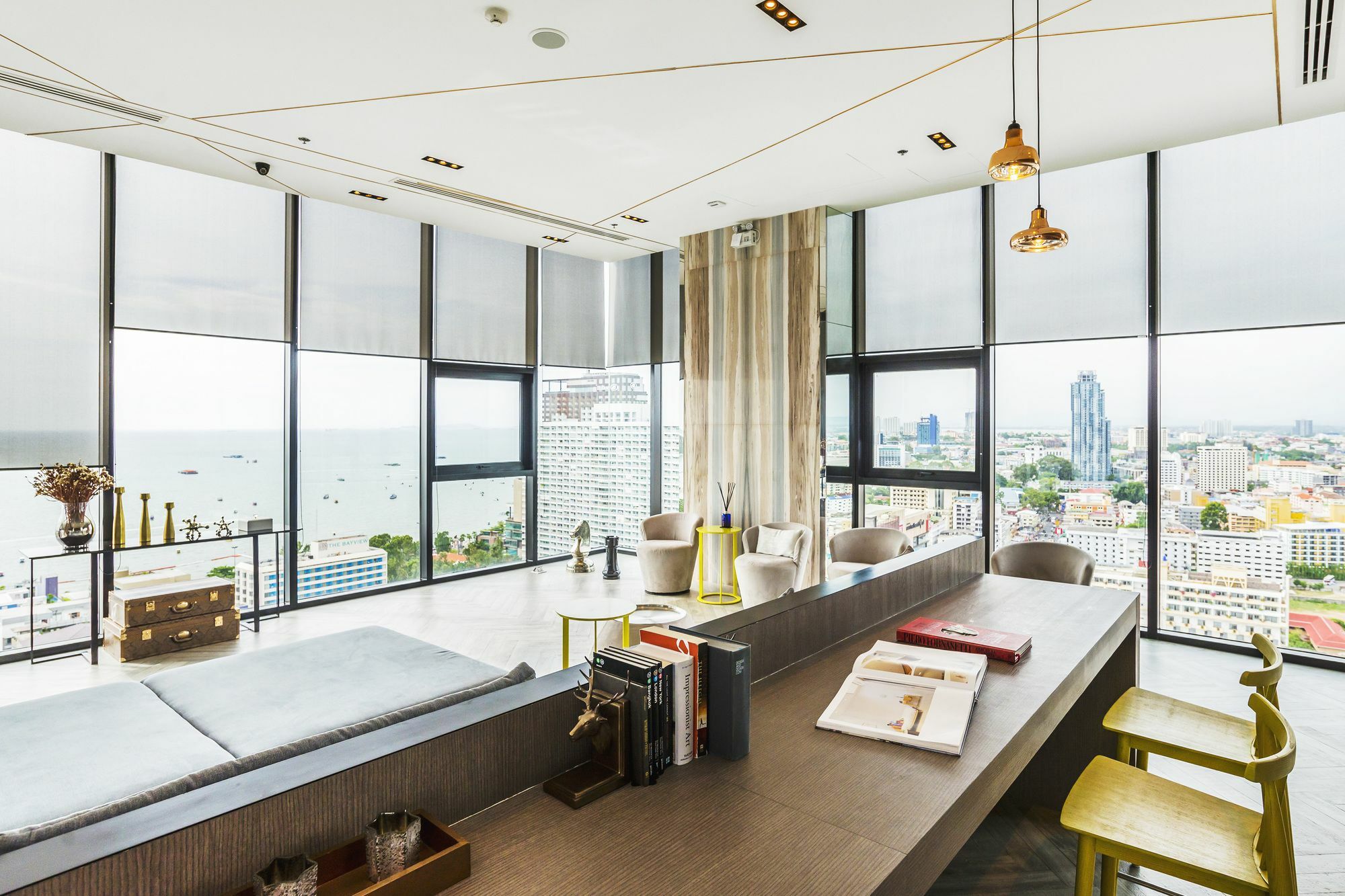 Favstay - The Base Central Pattaya Esterno foto